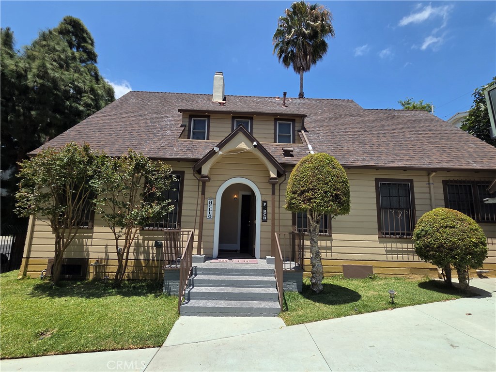 428 S Hoover. St. Property Photo 3