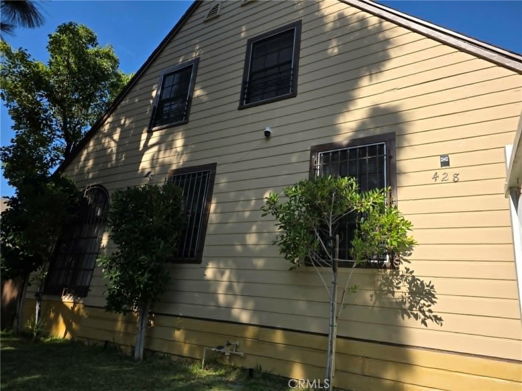 428 S Hoover. St. Property Photo 7
