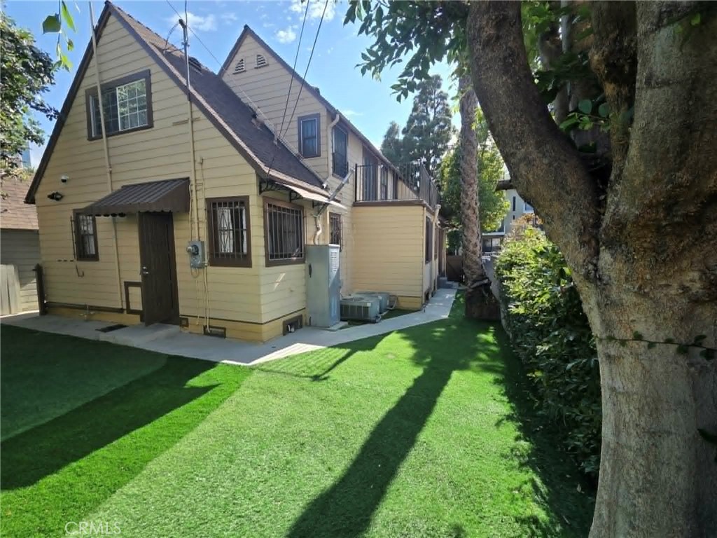 428 S Hoover. St. Property Photo 13