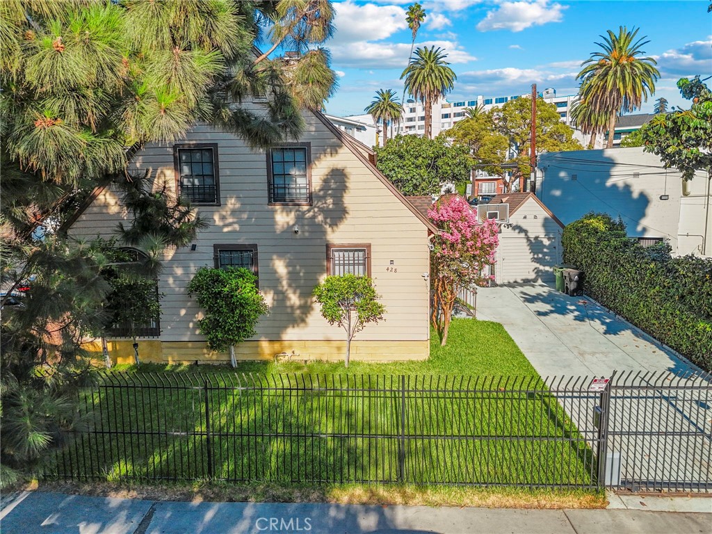 428 S Hoover. St. Property Photo 13