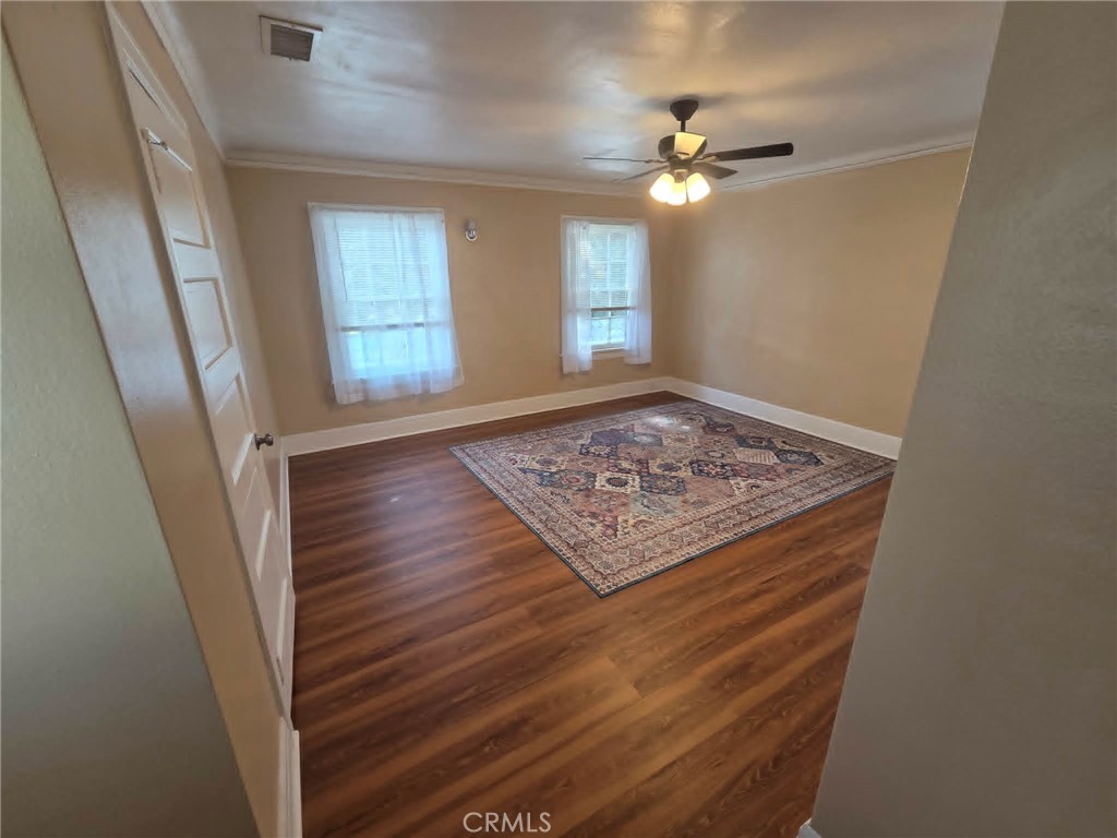 428 S Hoover. St. Property Photo 16