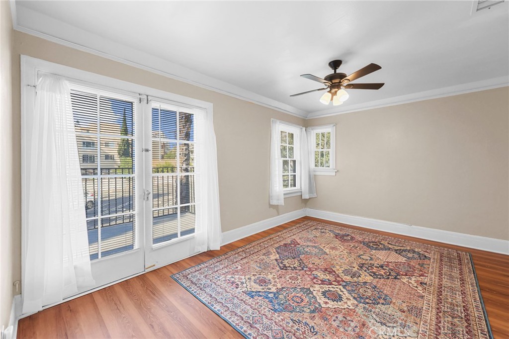 428 S Hoover. St. Property Photo 18