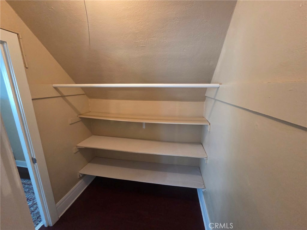 428 S Hoover. St. Property Photo 34