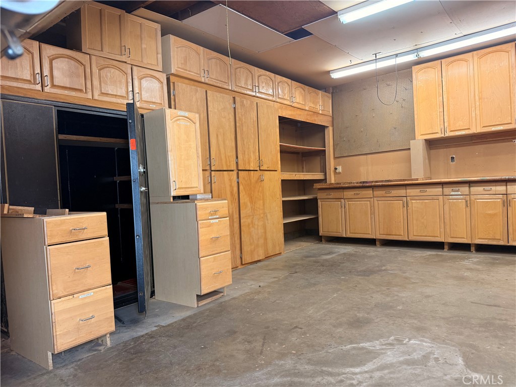 12315 Pomering Property Photo 3