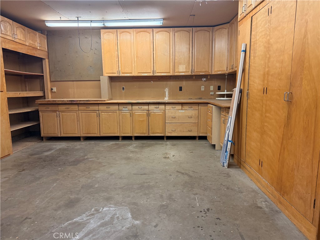 12315 Pomering Property Photo 32