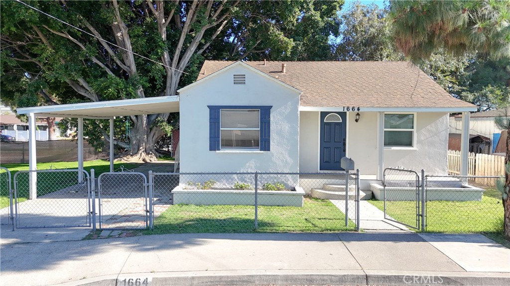 1664 Oak Property Photo 1