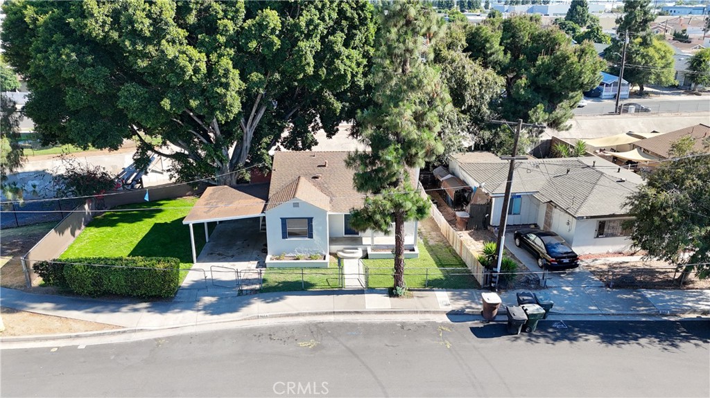 1664 Oak Property Photo 31