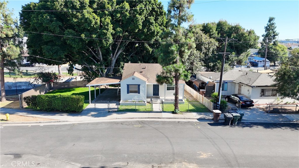 1664 Oak Property Photo 33