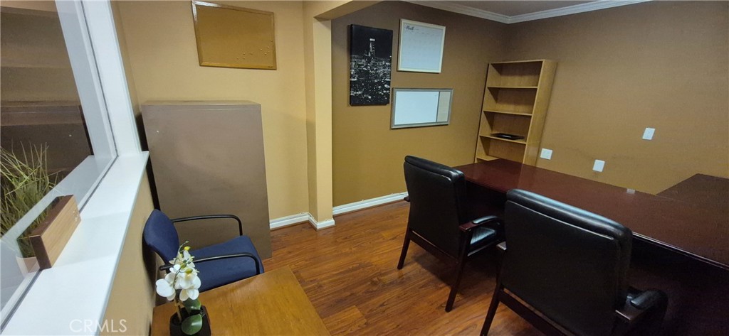 12749 Norwalk Property Photo 7