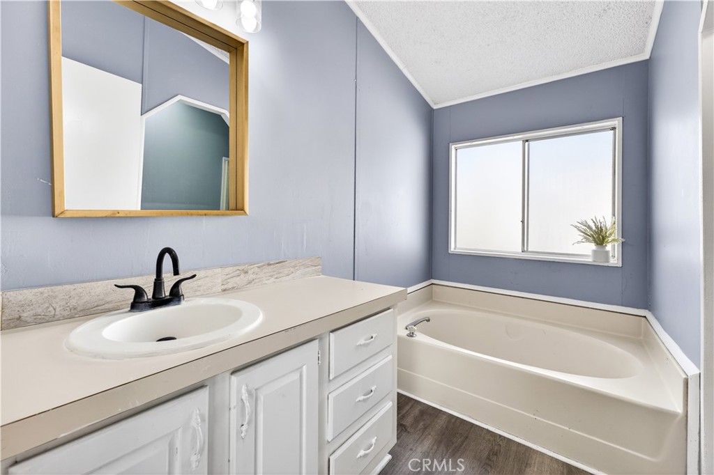 10701 Cedar 207 Property Photo 16