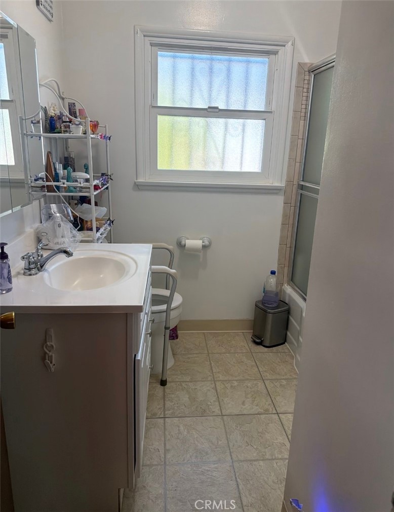 4046 W 141st Property Photo 5