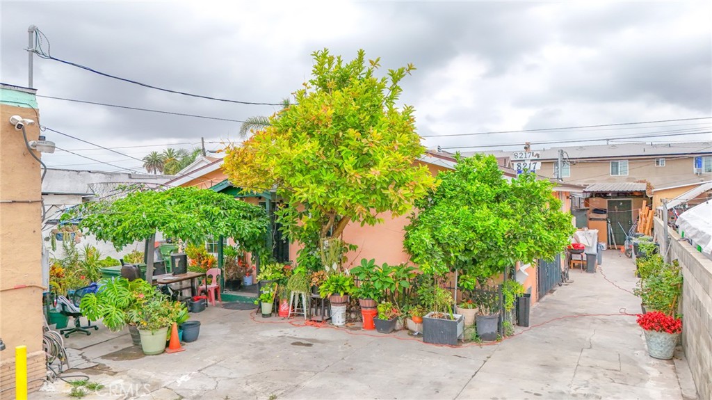8217 Broadway Street Property Photo 1