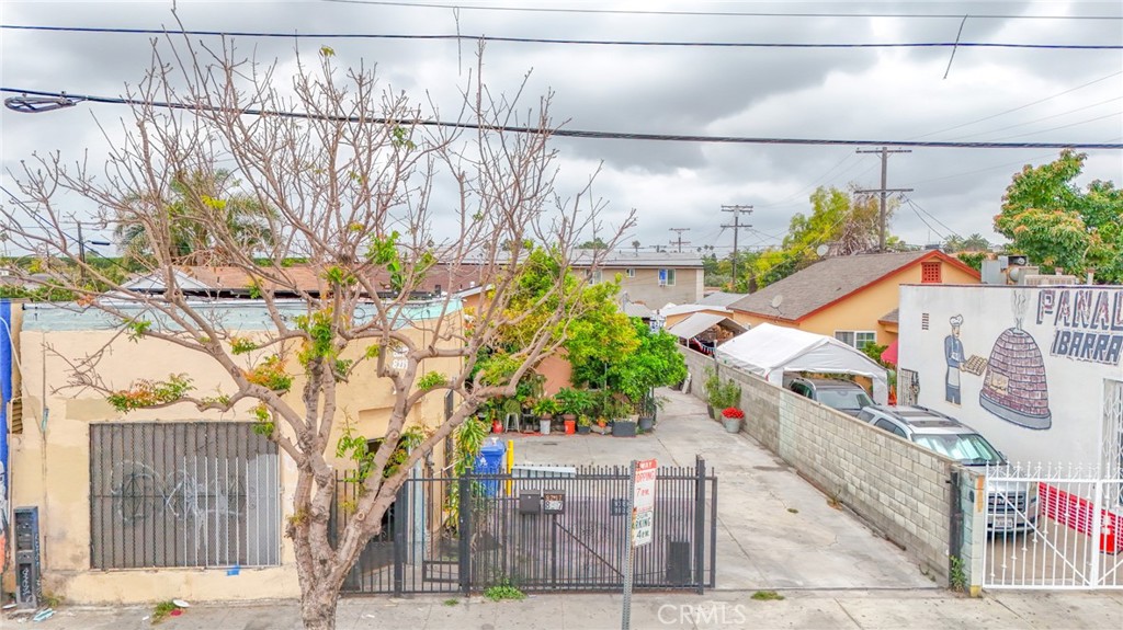 8217 Broadway Street Property Photo 2
