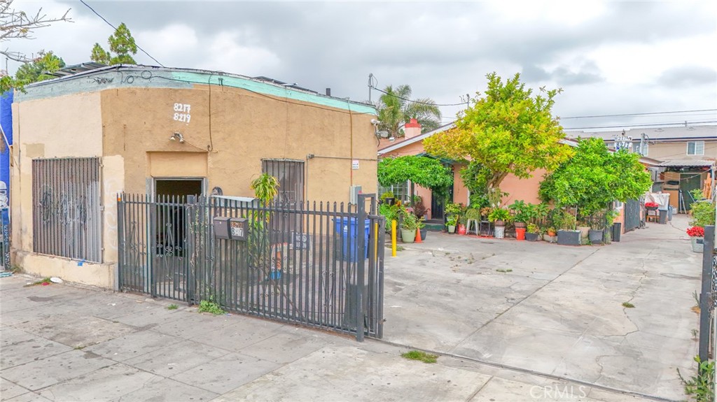 8217 Broadway Street Property Photo 6