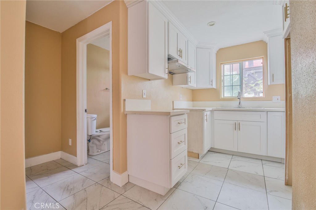 8217 Broadway Street Property Photo 13