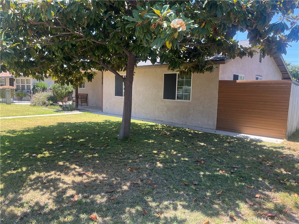 310 N Mountain View Property Photo 1