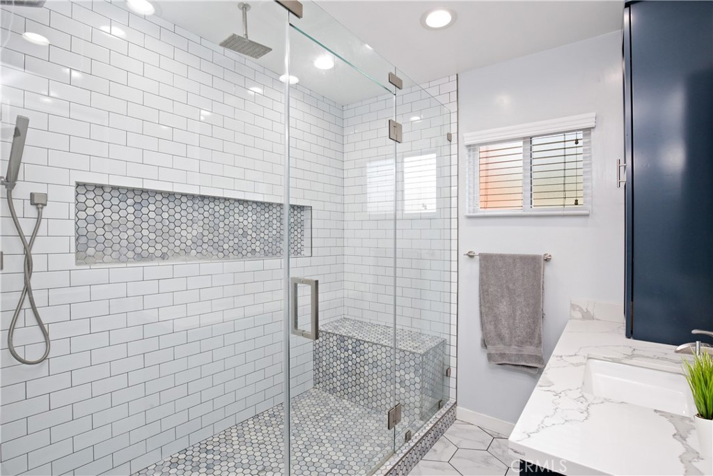 7710 Dinsdale Street Property Photo 19