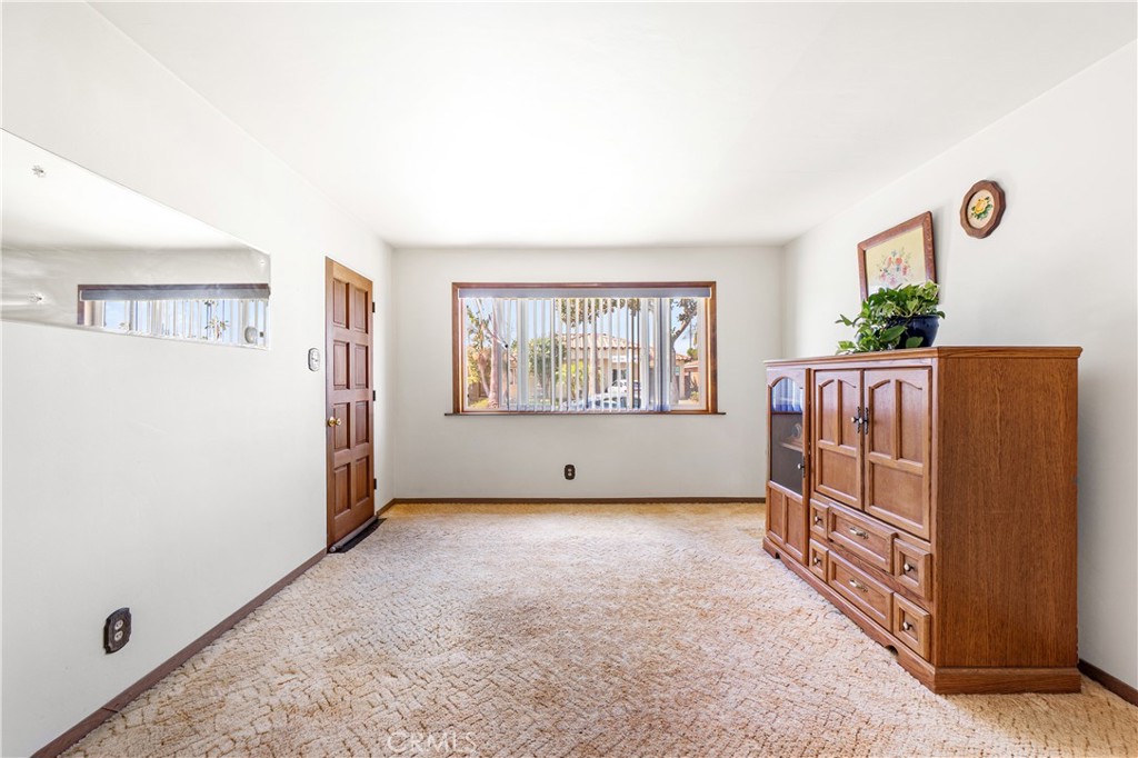 323 E 185th Street Property Photo 8
