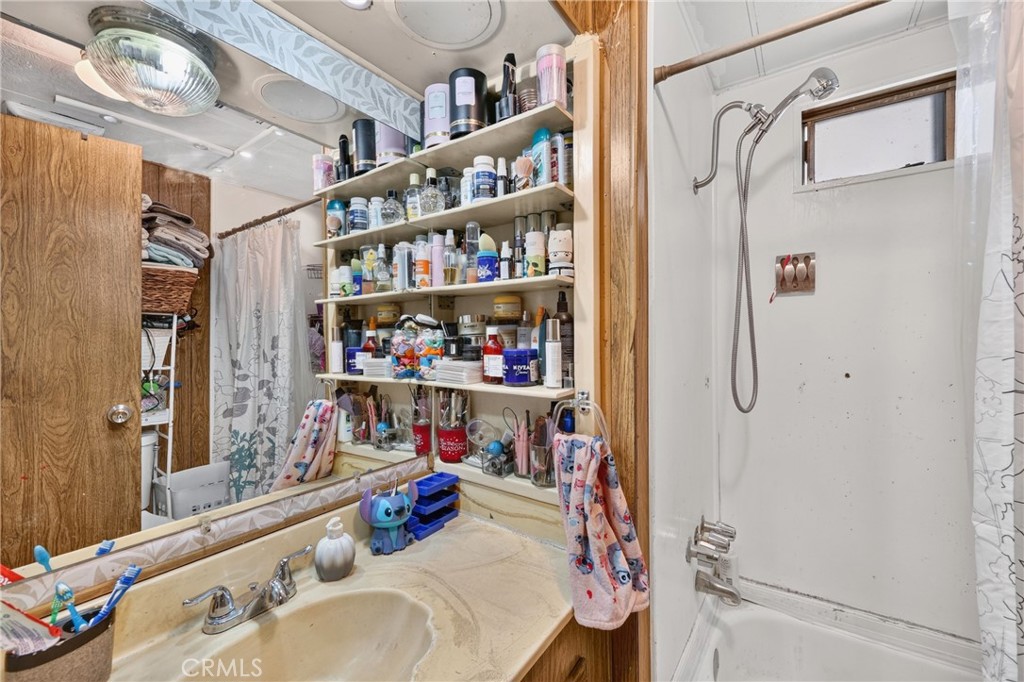 12700 Elliott 206 Property Photo 30