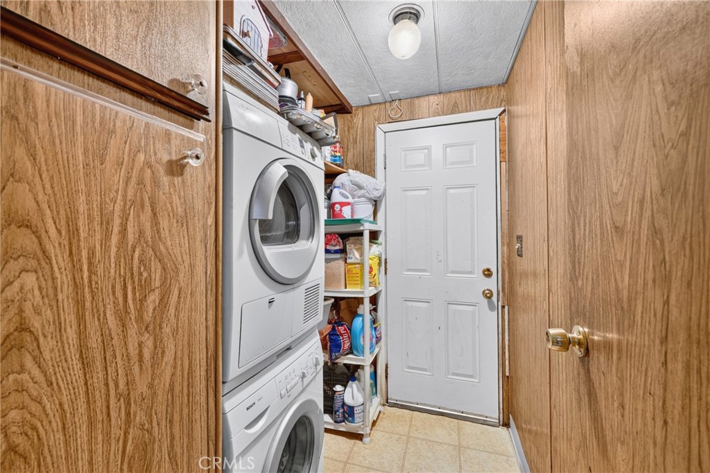 12700 Elliott 206 Property Photo 31