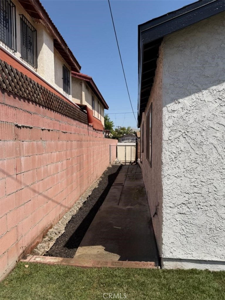 814 S Electric Property Photo 2
