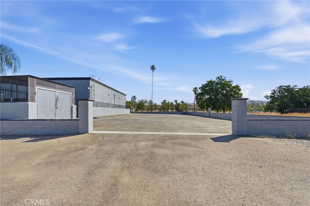 31502 Riverside Property Photo 17