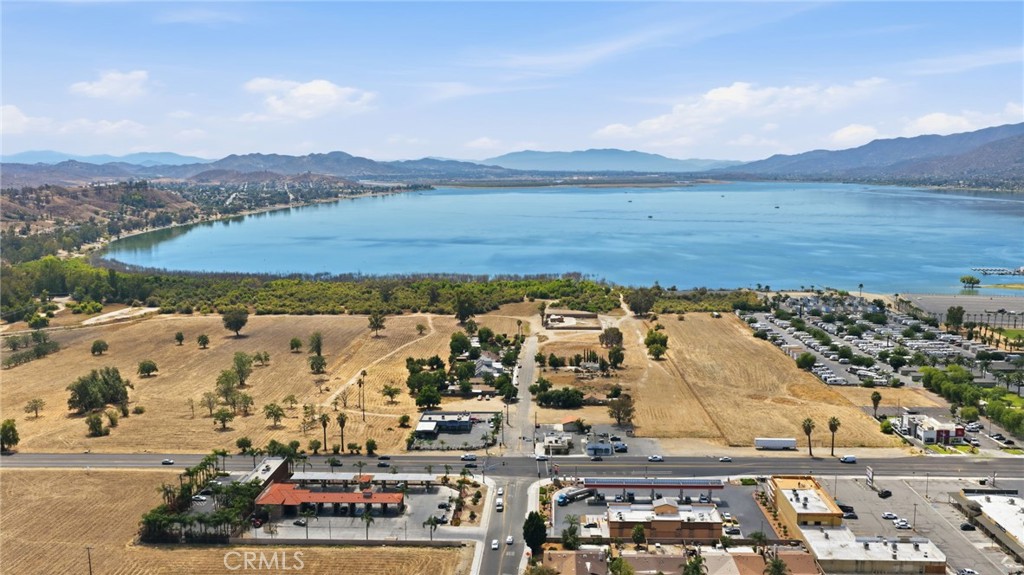 31502 Riverside Property Photo 23