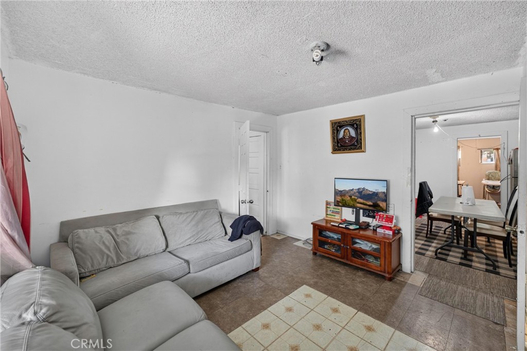 4123 Chevy Chase Drive Property Photo 5