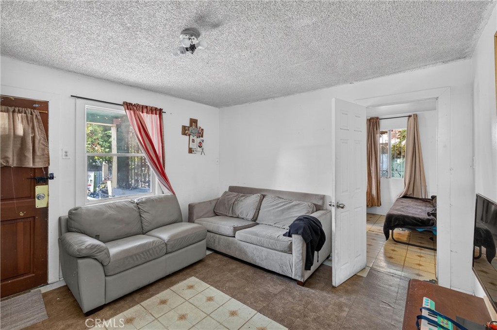4123 Chevy Chase Drive Property Photo 11