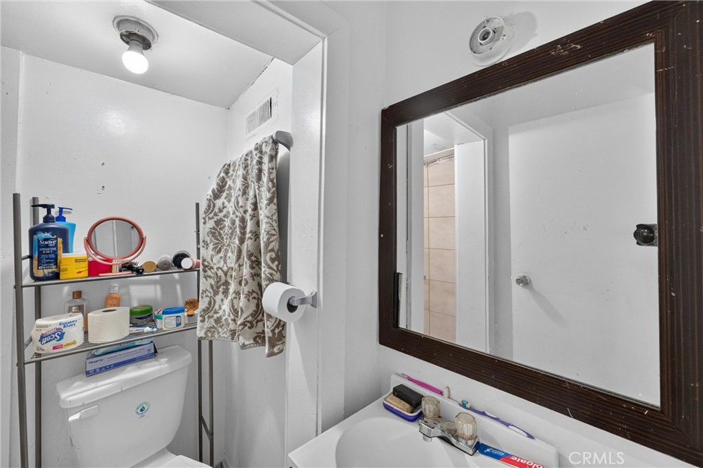 4123 Chevy Chase Drive Property Photo 12