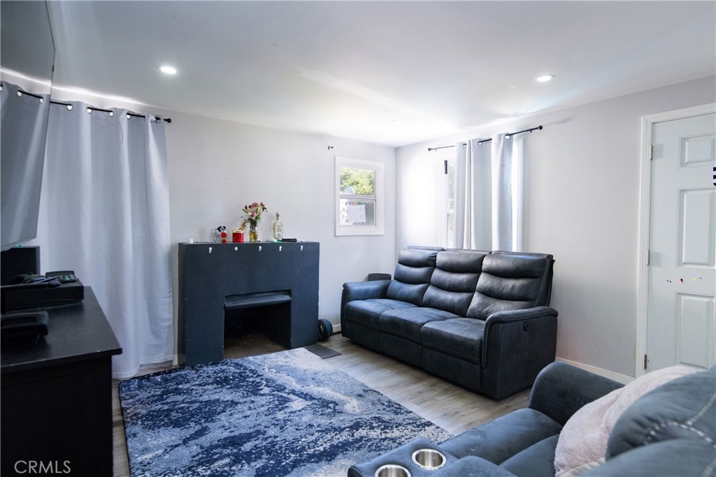 1455 W 60th Street Property Photo 11