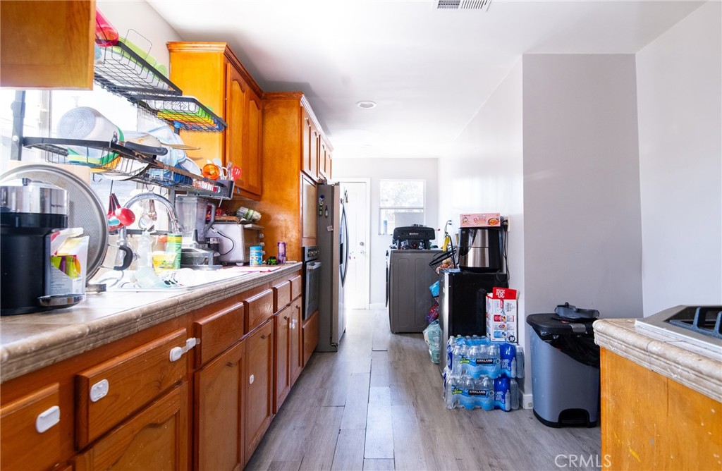 1455 W 60th Street Property Photo 17