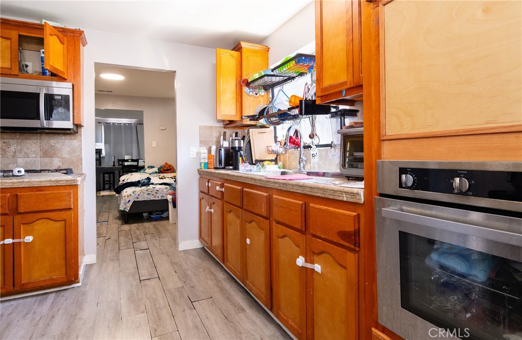 1455 W 60th Street Property Photo 23