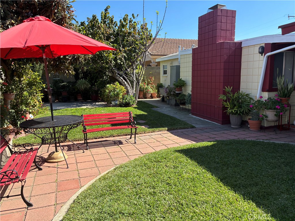 11658 Mitla Avenue Property Photo 6