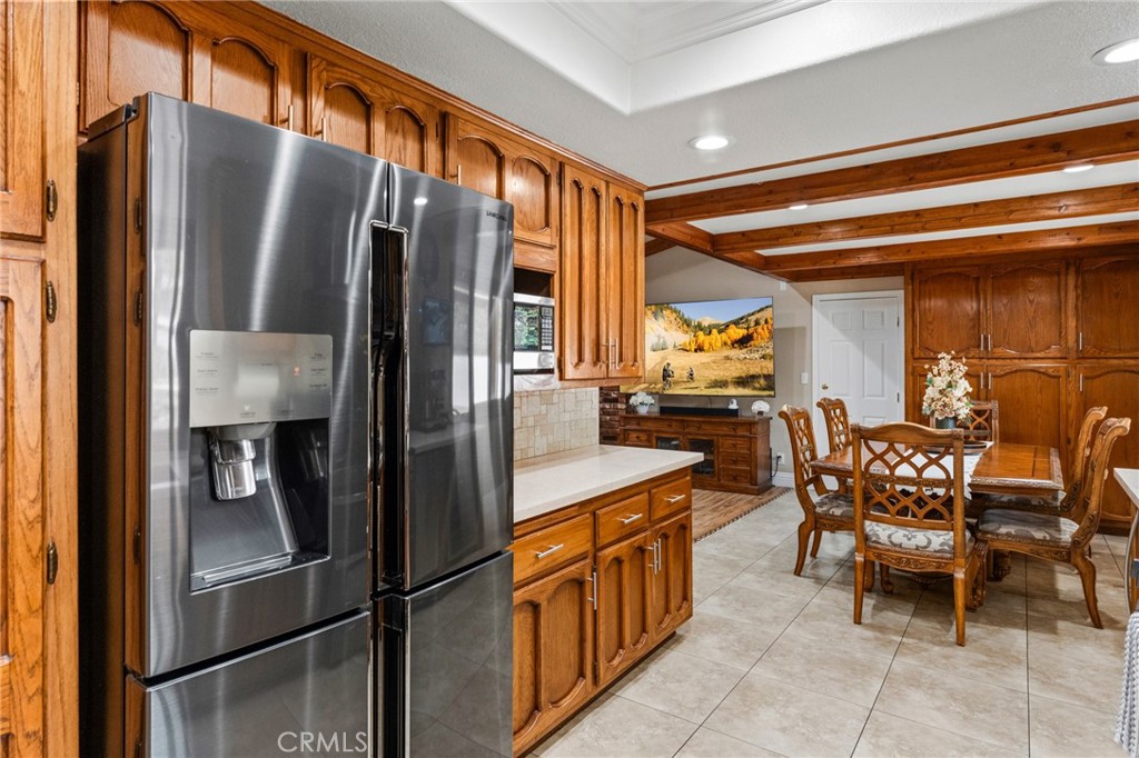 1916 Tumin Road Property Photo 15