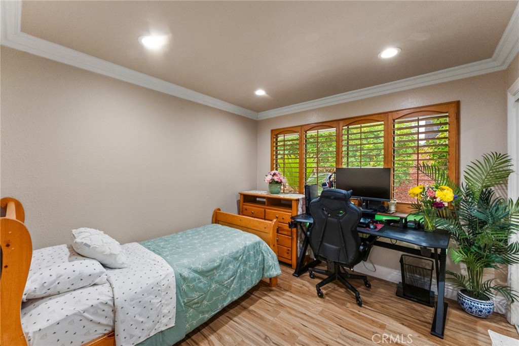 1916 Tumin Road Property Photo 38