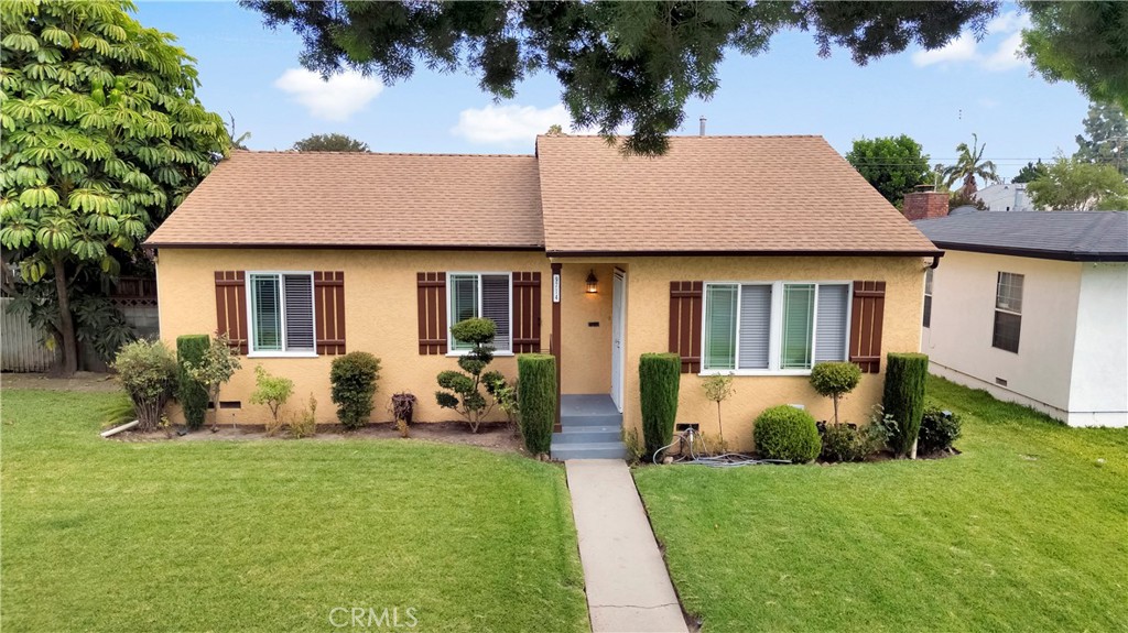 9714 Paramount Property Photo 1