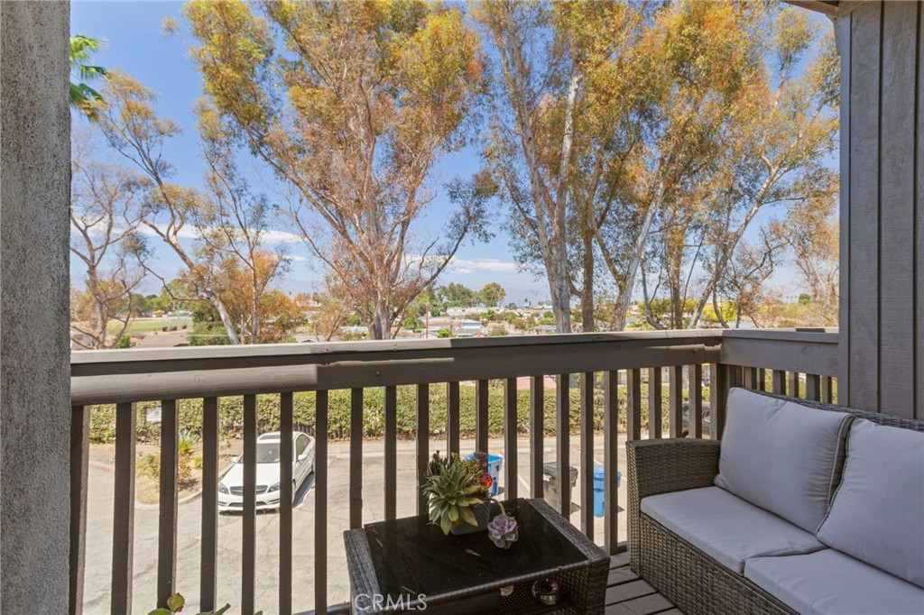 1854 Rainbow Terrace Property Photo 13