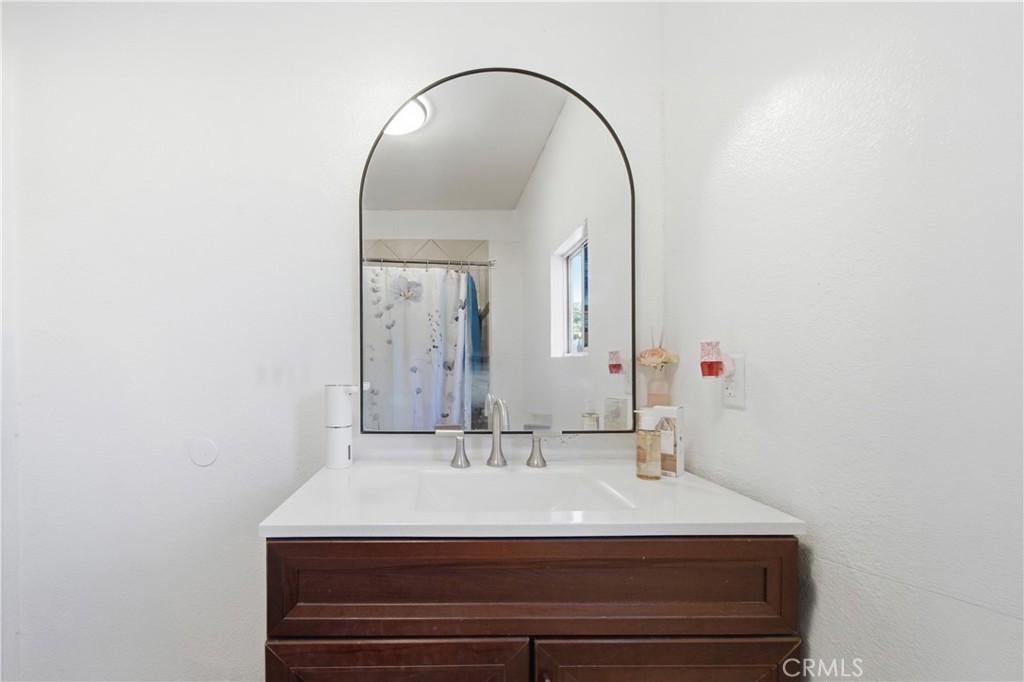 512 S Willowbrook Avenue Property Photo 20