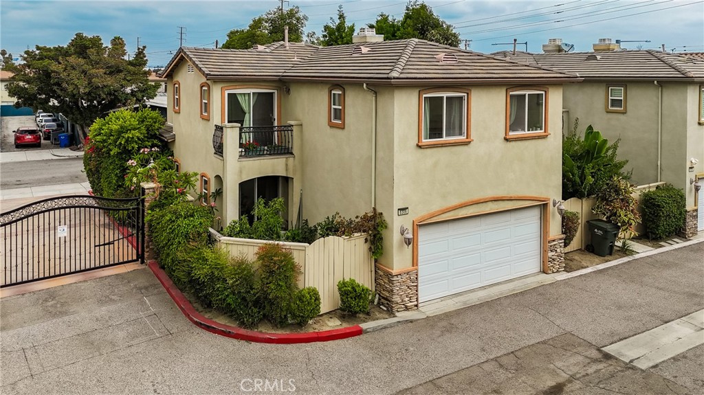8306 Telegraph Property Photo 7