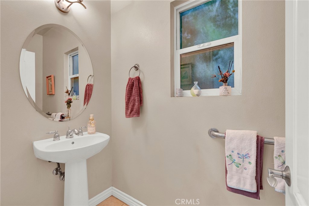 8306 Telegraph Property Photo 19