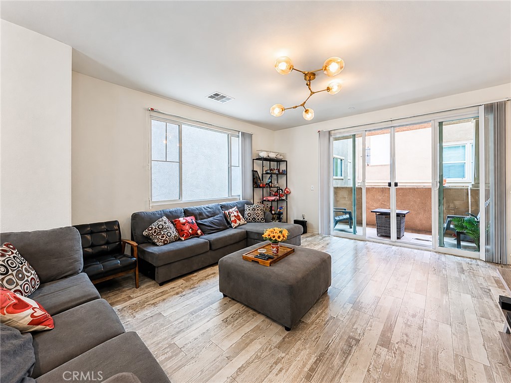 2878 Foxtail Property Photo 11