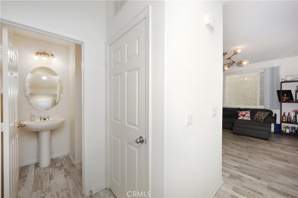 2878 Foxtail Property Photo 14