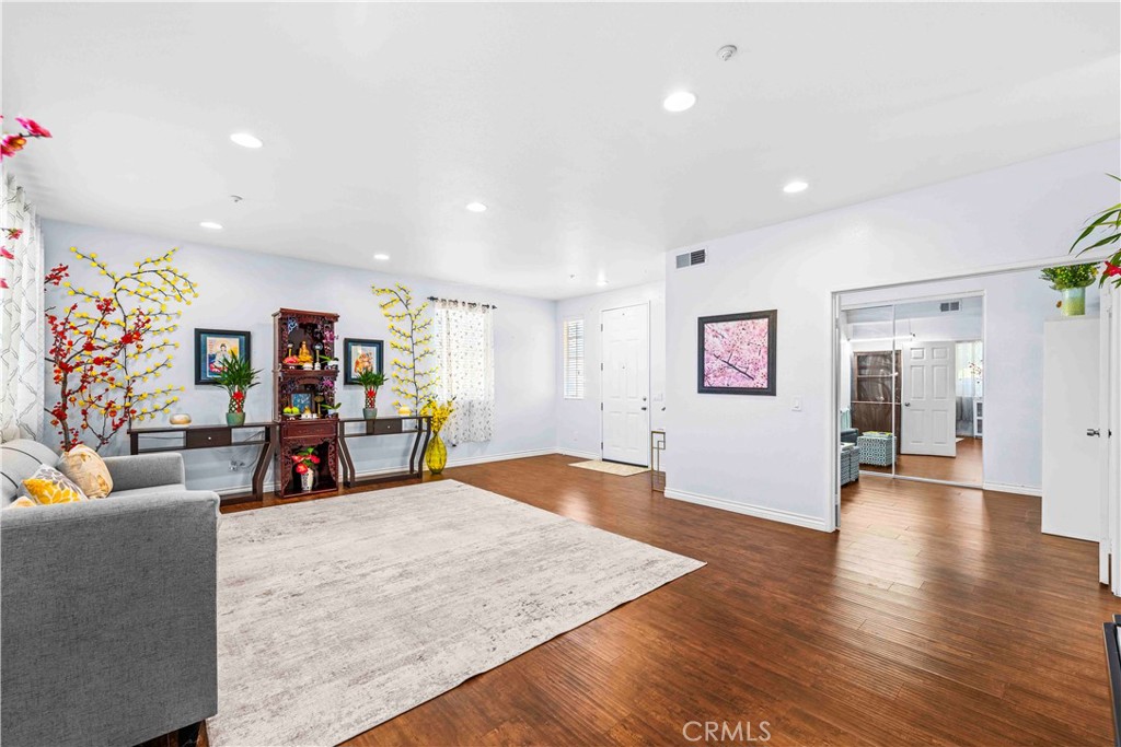 6624 Orly Court Property Photo 6