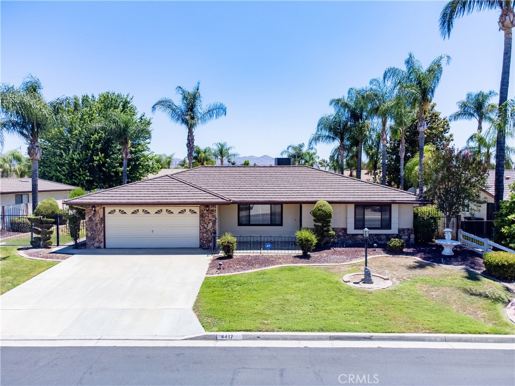 4417 Berkley Property Photo 1