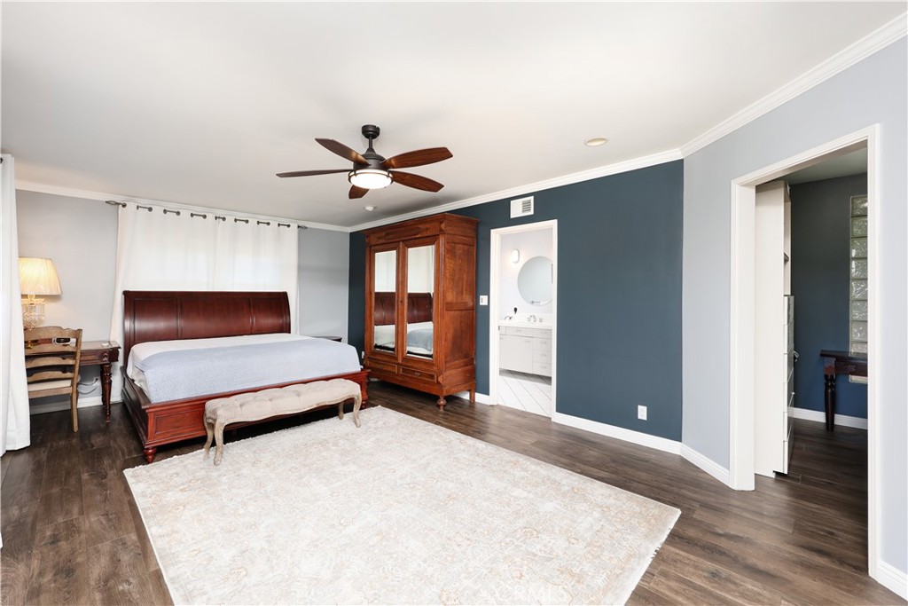 10244 Woodruff Avenue Property Photo 3