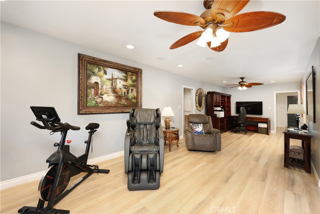 10244 Woodruff Avenue Property Photo 11