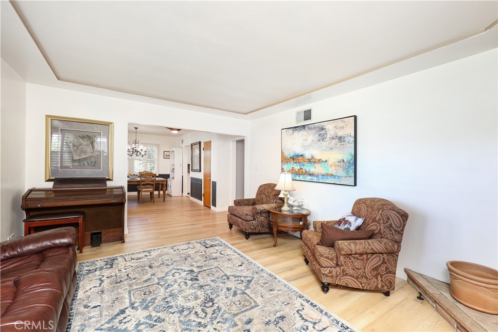 10244 Woodruff Avenue Property Photo 14