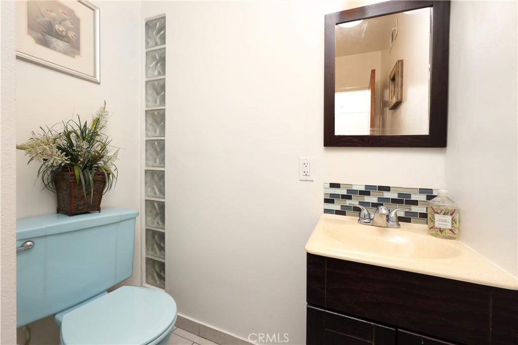10244 Woodruff Avenue Property Photo 17