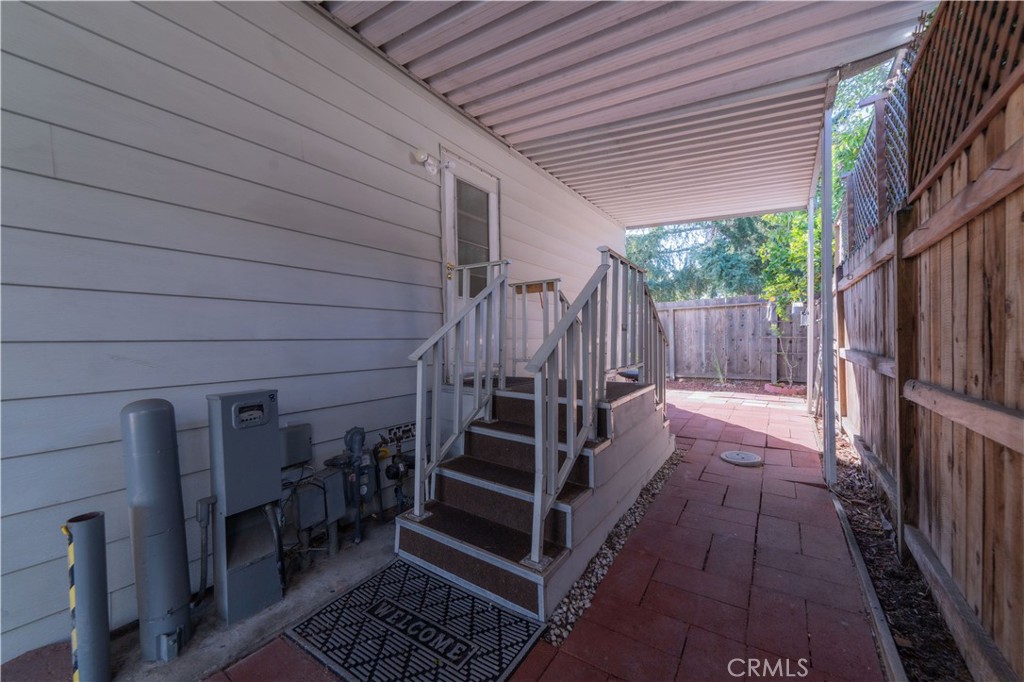 600 East Weddell Drive 8 Property Photo 2